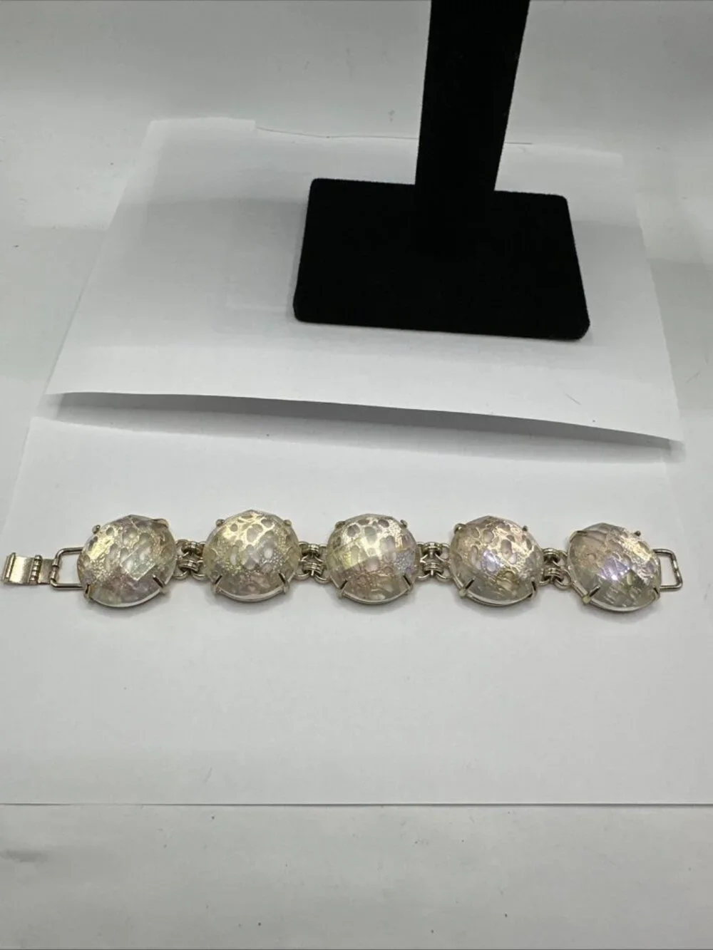 Kendra Scott Cassie Large Statement Bracelet Iridescent Clear Gold Tone 7”